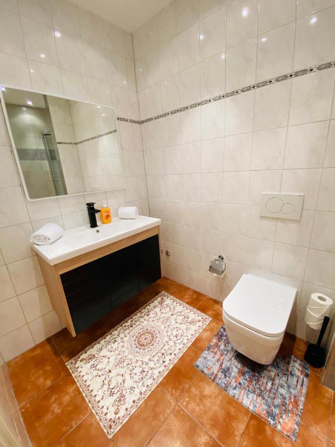 Akomo Hotel Berna