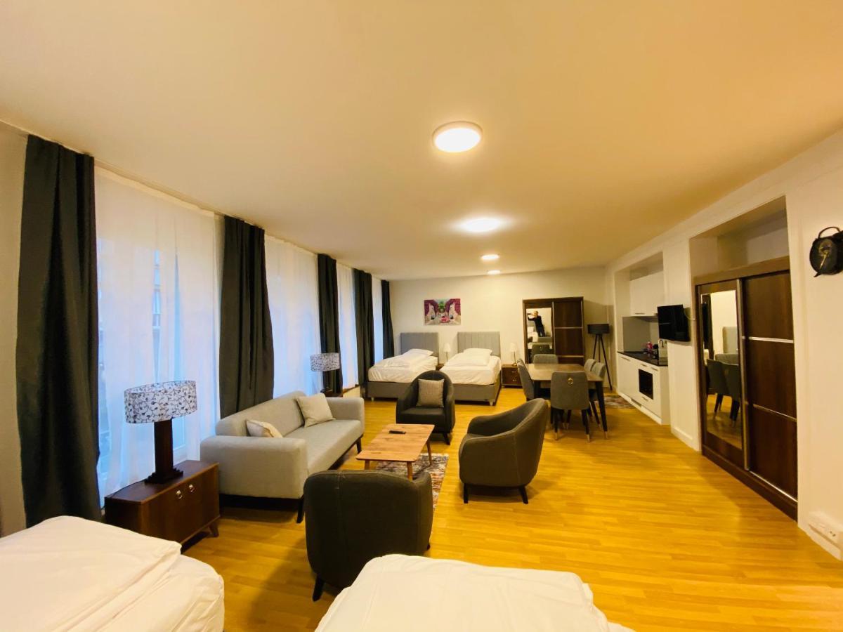 Hotel Akomo *