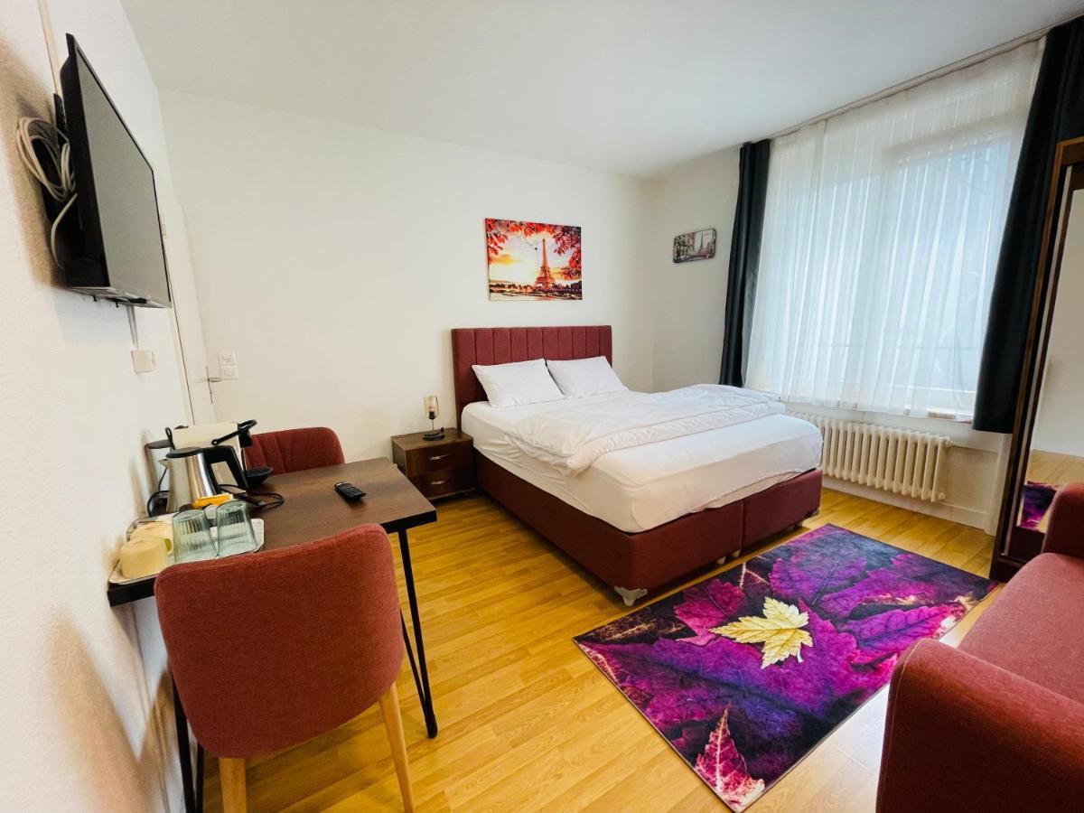Akomo Hotel Berna