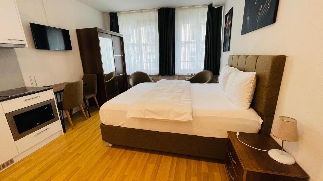 Akomo Hotel